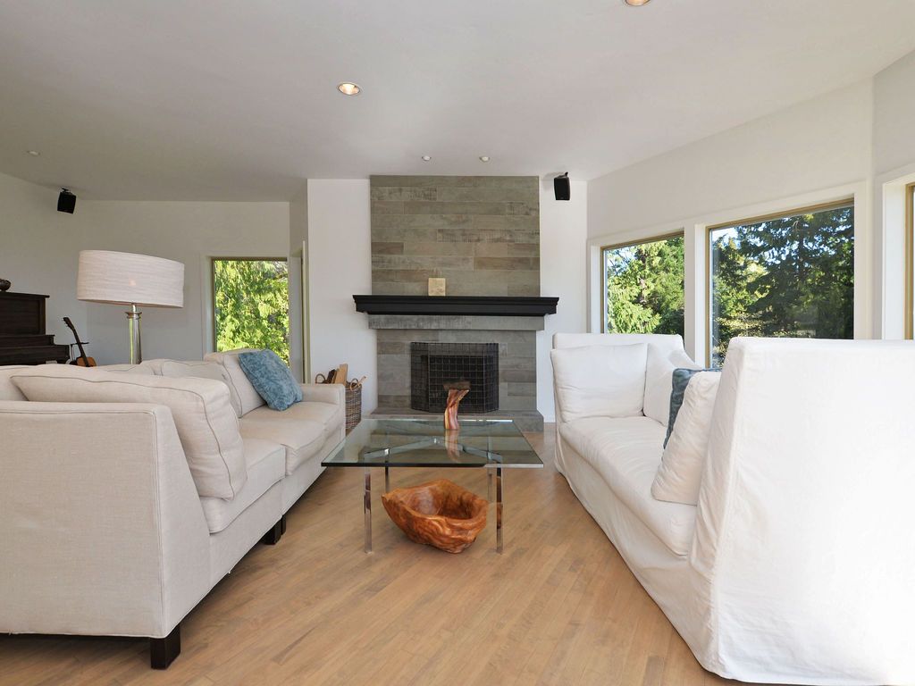 arbutus04.jpg - 170953 Bytes