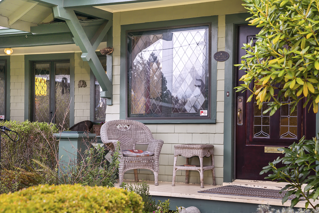 arnold01.jpg - 201924 Bytes