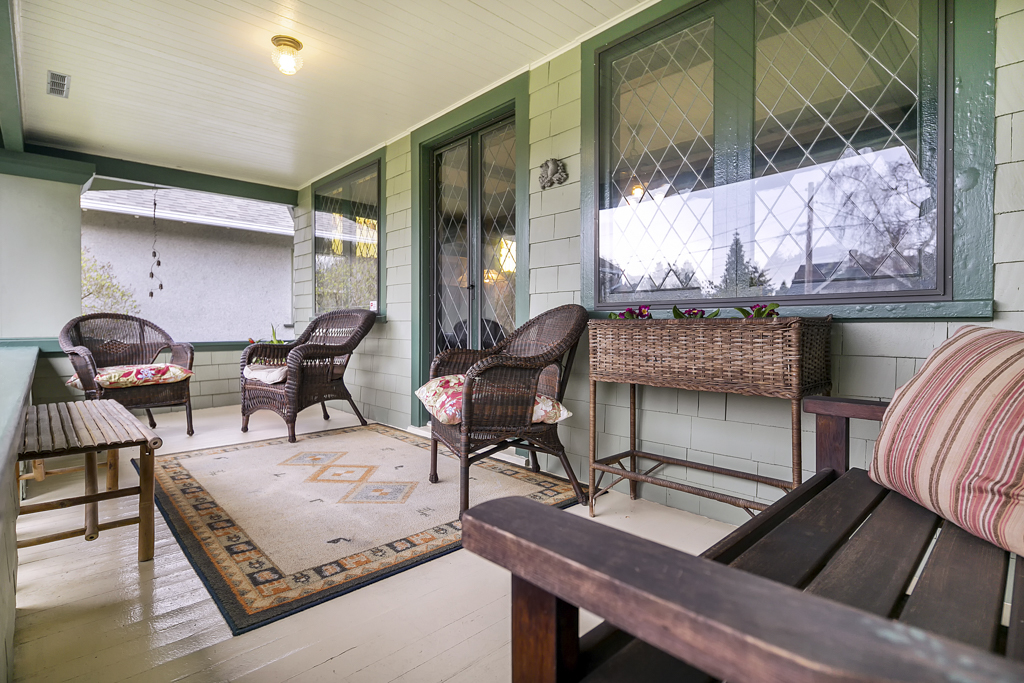 arnold01.jpg - 201924 Bytes