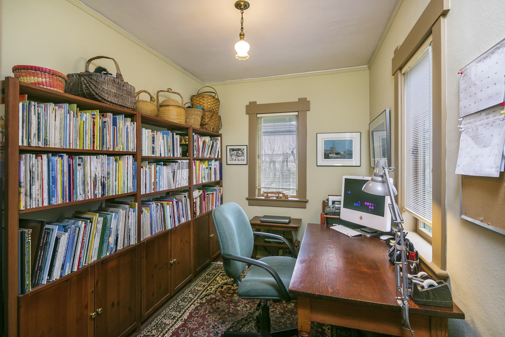 arnold01.jpg - 201924 Bytes