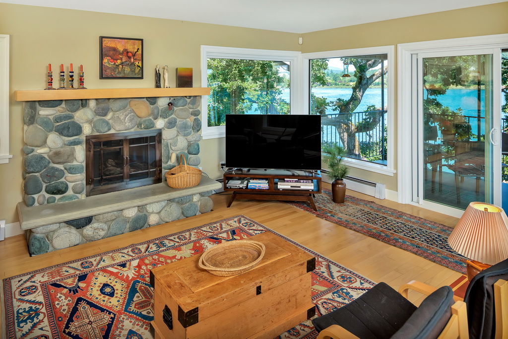 Welcome to 2898 Ashley Road