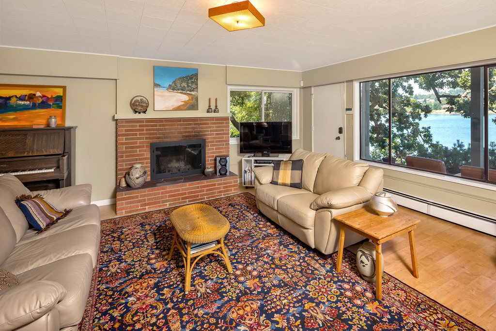 Welcome to 2898 Ashley Road