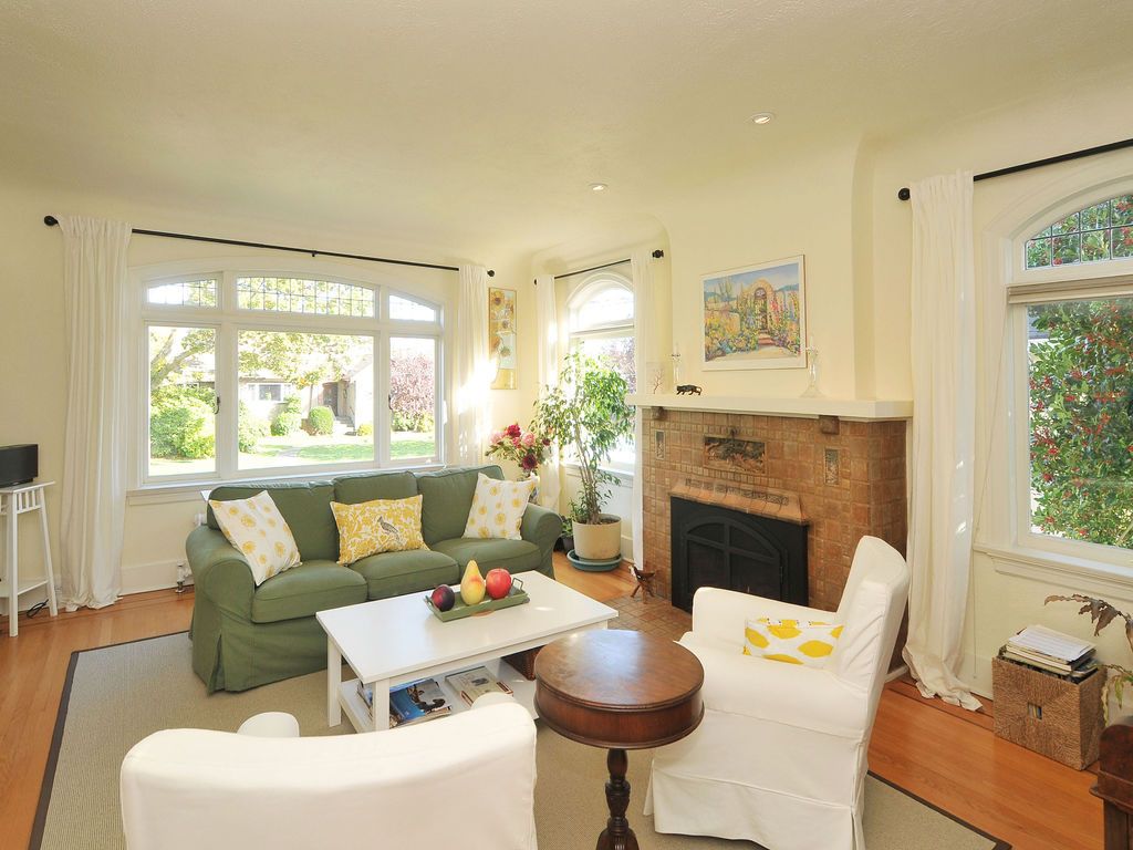 burdick02.jpg - 90764 Bytes