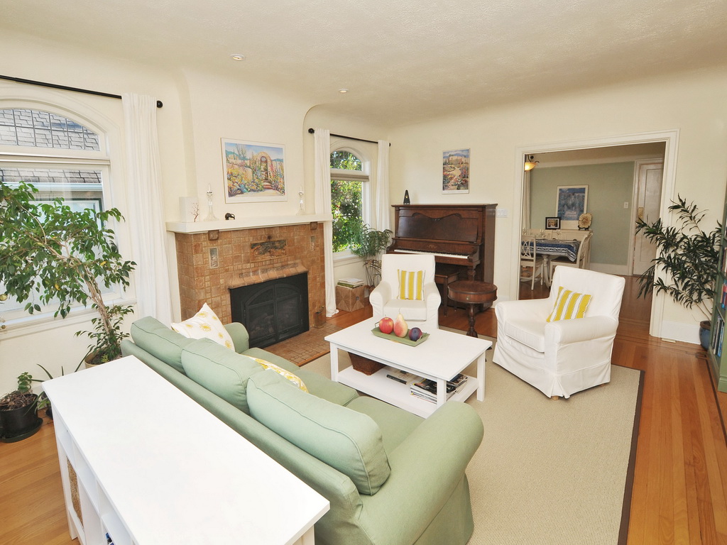 burdick03.jpg - 175067 Bytes