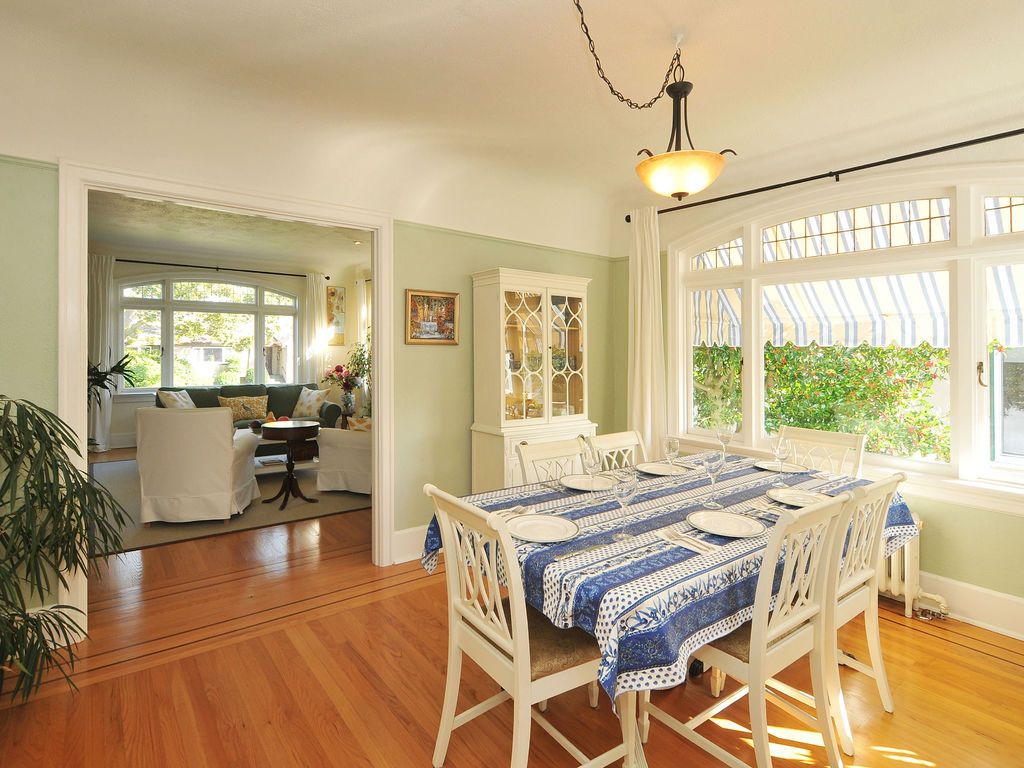 burdick04.jpg - 170953 Bytes