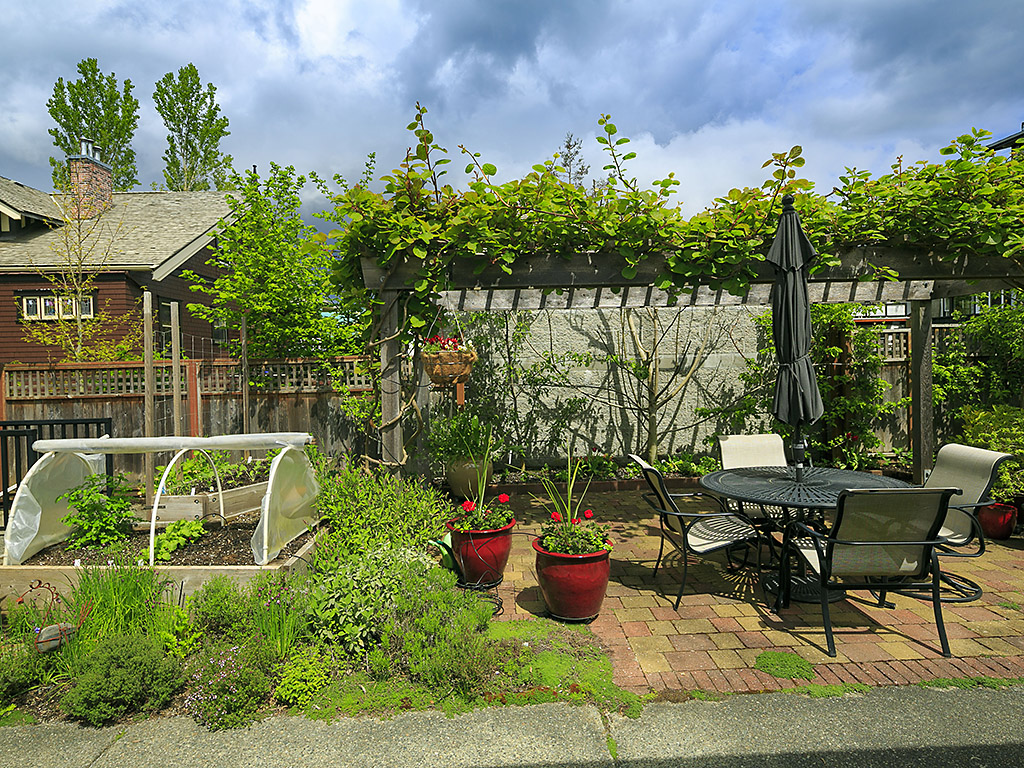 Welcome to B - 19 Cook Street