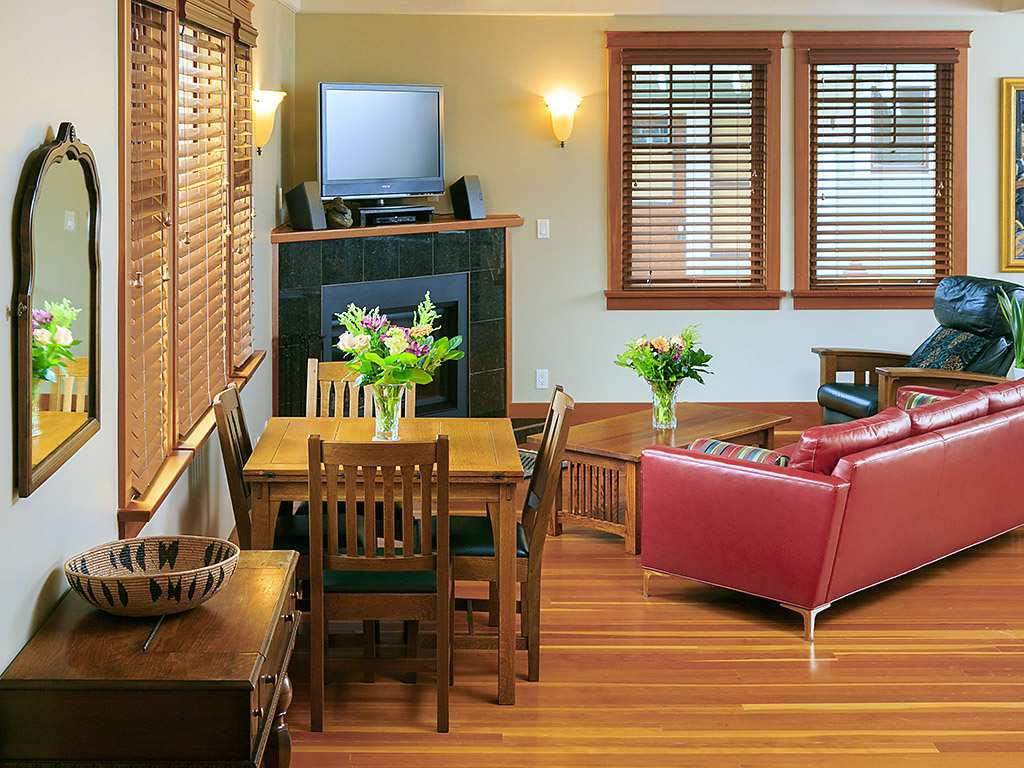 Welcome to B - 19 Cook Street