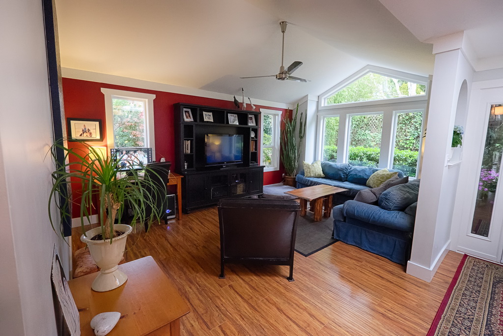 lochside02.jpg - 90764 Bytes