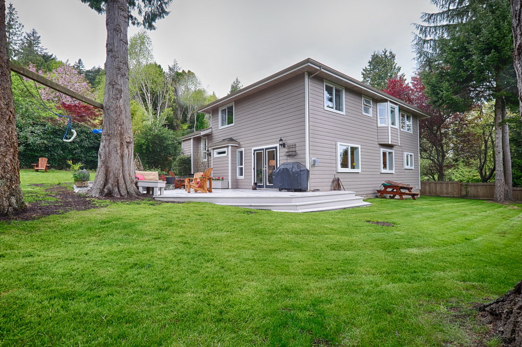 lochside19.jpg - 170953 Bytes