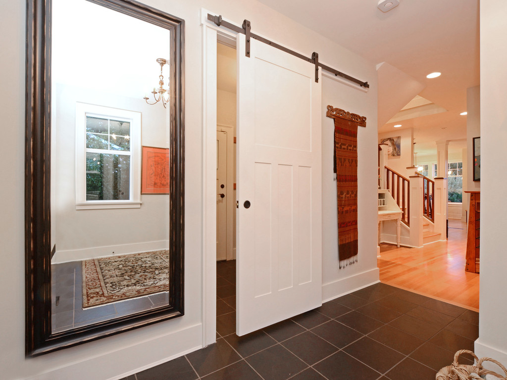 Welcome to 437 Monterey Ave