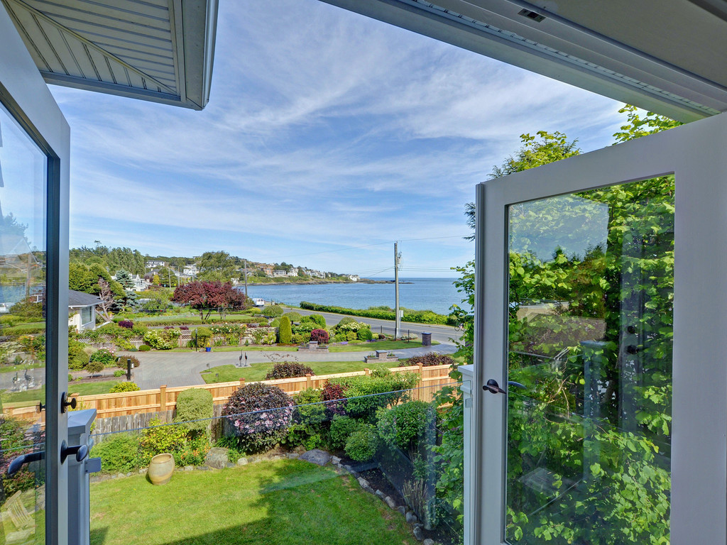 Welcome to 437 Monterey Ave