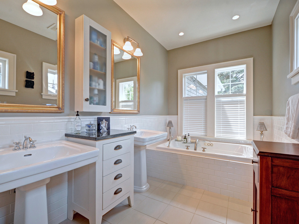 Welcome to 437 Monterey Ave