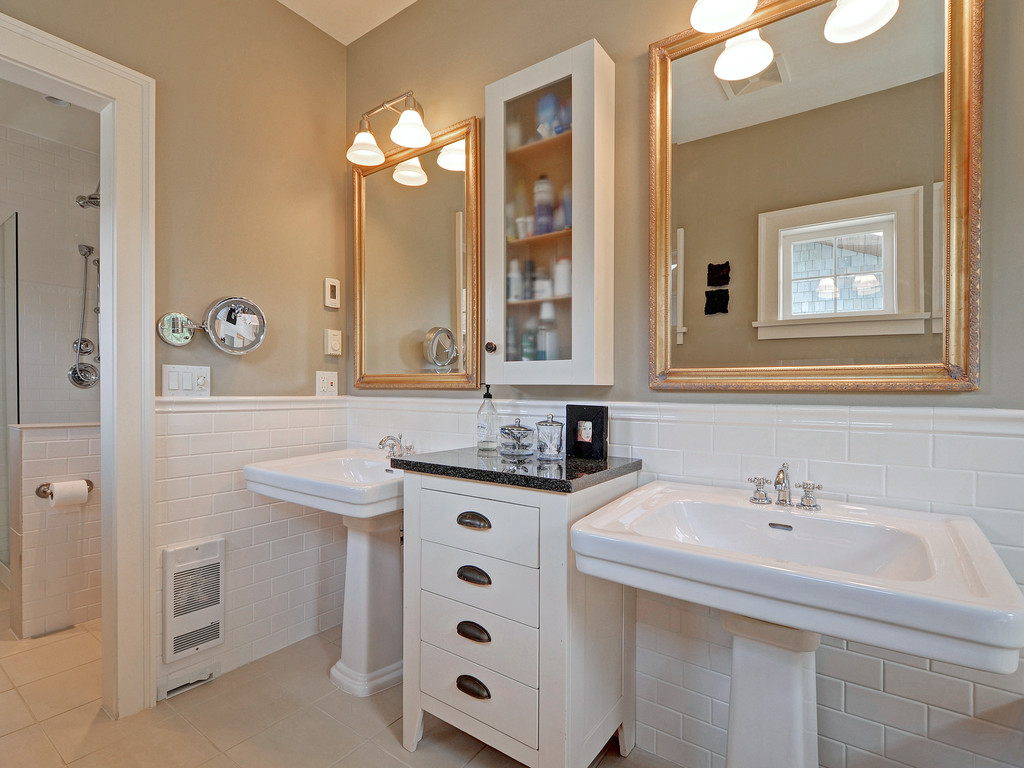 Welcome to 437 Monterey Ave