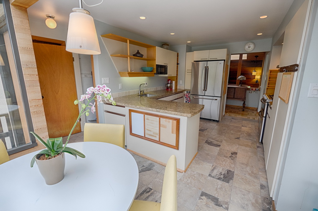 quimper06.jpg - 90764 Bytes